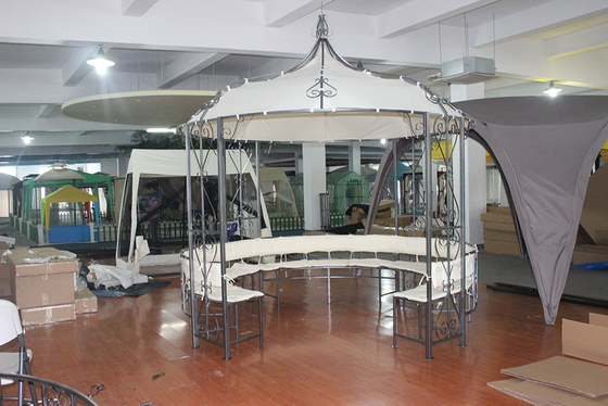 Marco de acero 3 * 2.9M patrón de obra abierta torre gazebo para jardín de alta energía personalizable