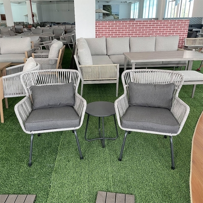 Muebles de jardín para exteriores Conjunto Sofá de aluminio de ratán con mesa de té y sillas de bistró