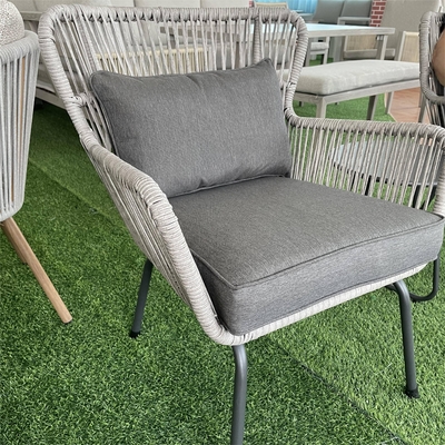 Muebles de jardín para exteriores Conjunto Sofá de aluminio de ratán con mesa de té y sillas de bistró