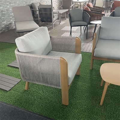 Muebles de jardín de aluminio para exteriores Sofá de ratán Conjunto con Teapoy de lujo Bistro Set