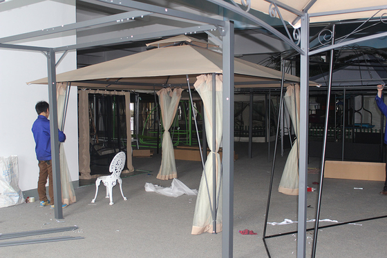 Gazebo de aluminio con marco plegable y tamaño de 3,5*3,5*2,67M