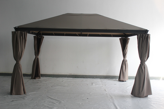 Gazebo de jardín de aluminio de 3*4*2.7M con marco de metal a prueba de óxido y techo de acero personalizado