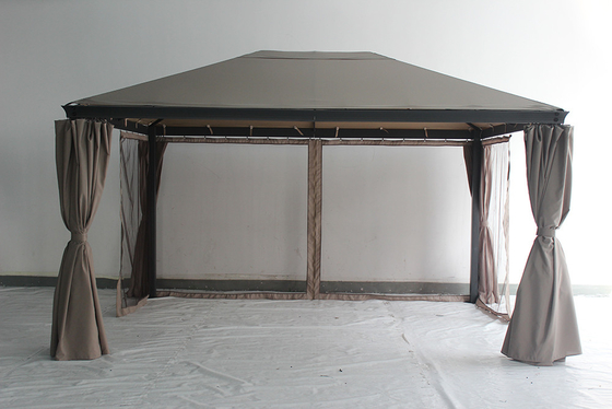 Gazebo de jardín de aluminio de 3*4*2.7M con marco de metal a prueba de óxido y techo de acero personalizado