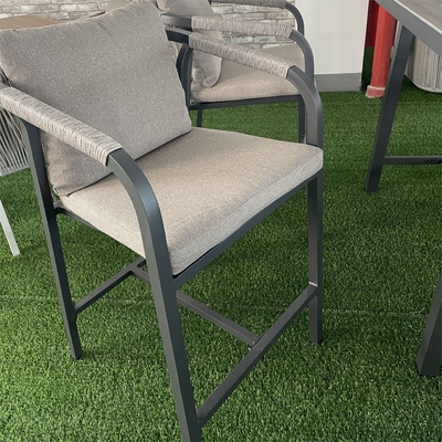 Conjunto de jardín específico Sofá de ratan de aluminio estilo de diseño moderno Mesa de té Bistro Set