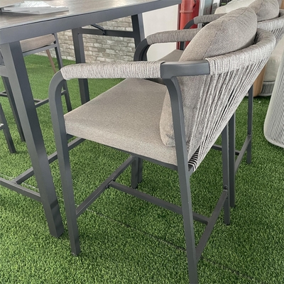 Conjunto de jardín específico Sofá de ratan de aluminio estilo de diseño moderno Mesa de té Bistro Set