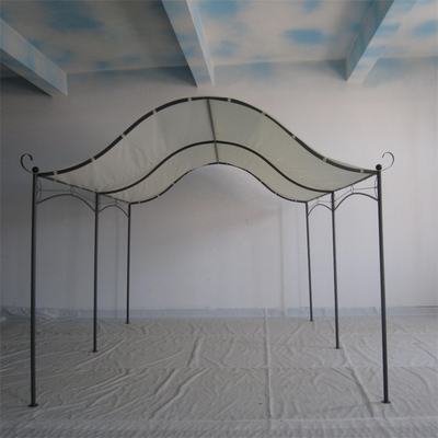 Tienda de pergola con estilo moderno y madera de abeto.