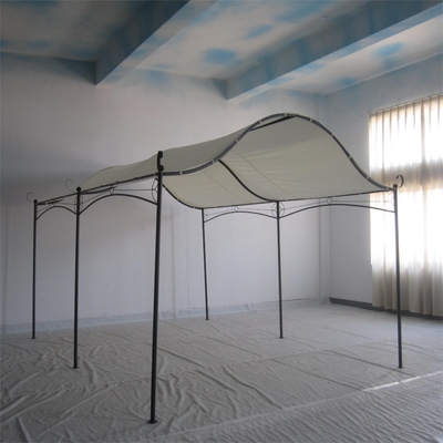 Tienda de pergola con estilo moderno y madera de abeto.