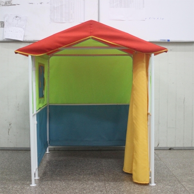Experimenta la naturaleza con comodidad con nuestra carpa de pergola con techo de jardín de abeto.